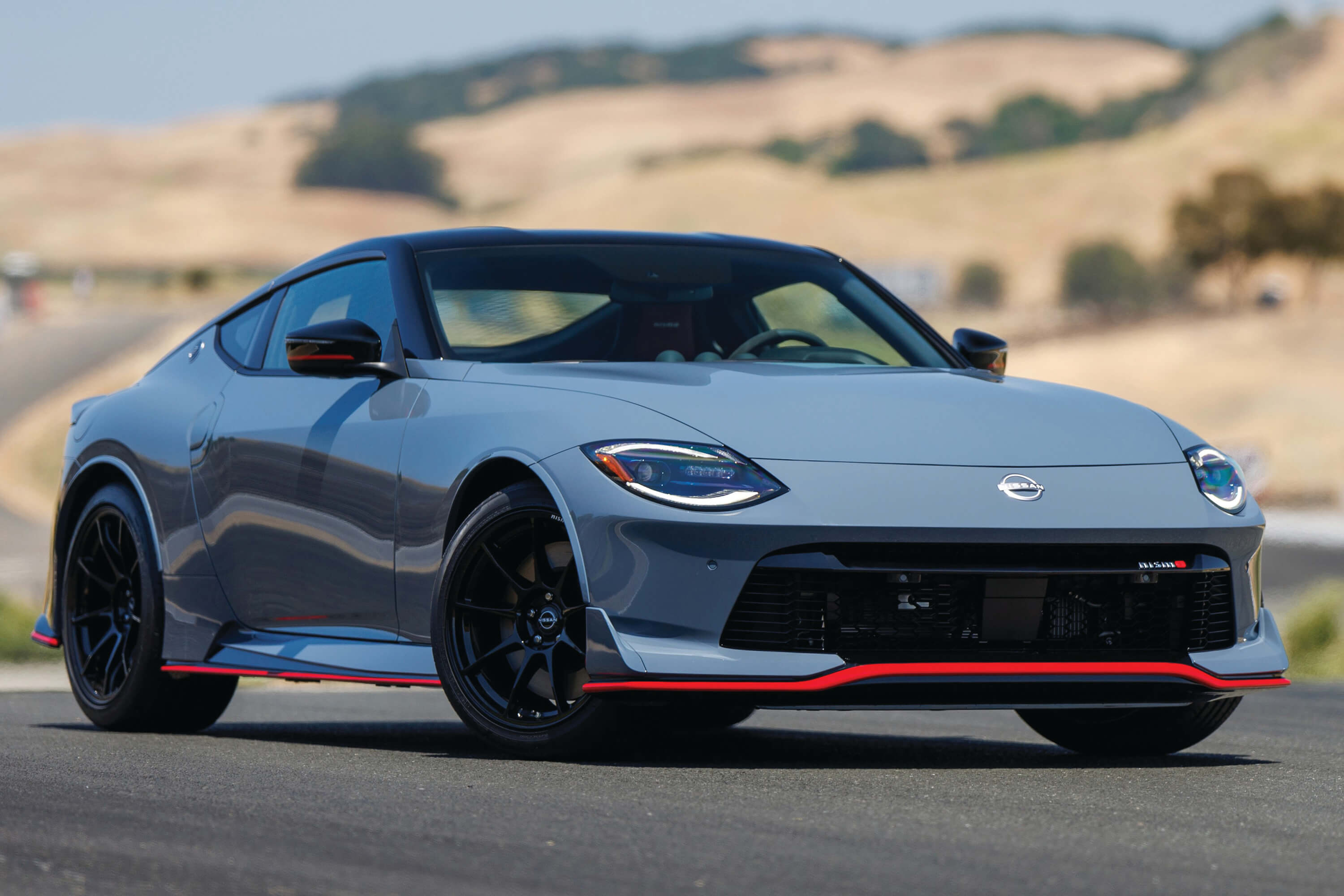 Nissan Z é considerado o carro mais compacto do ano 