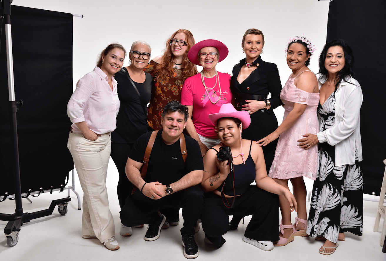 Atlântico Shopping mostra histórias reais na exposição “É cor de rosa choque”