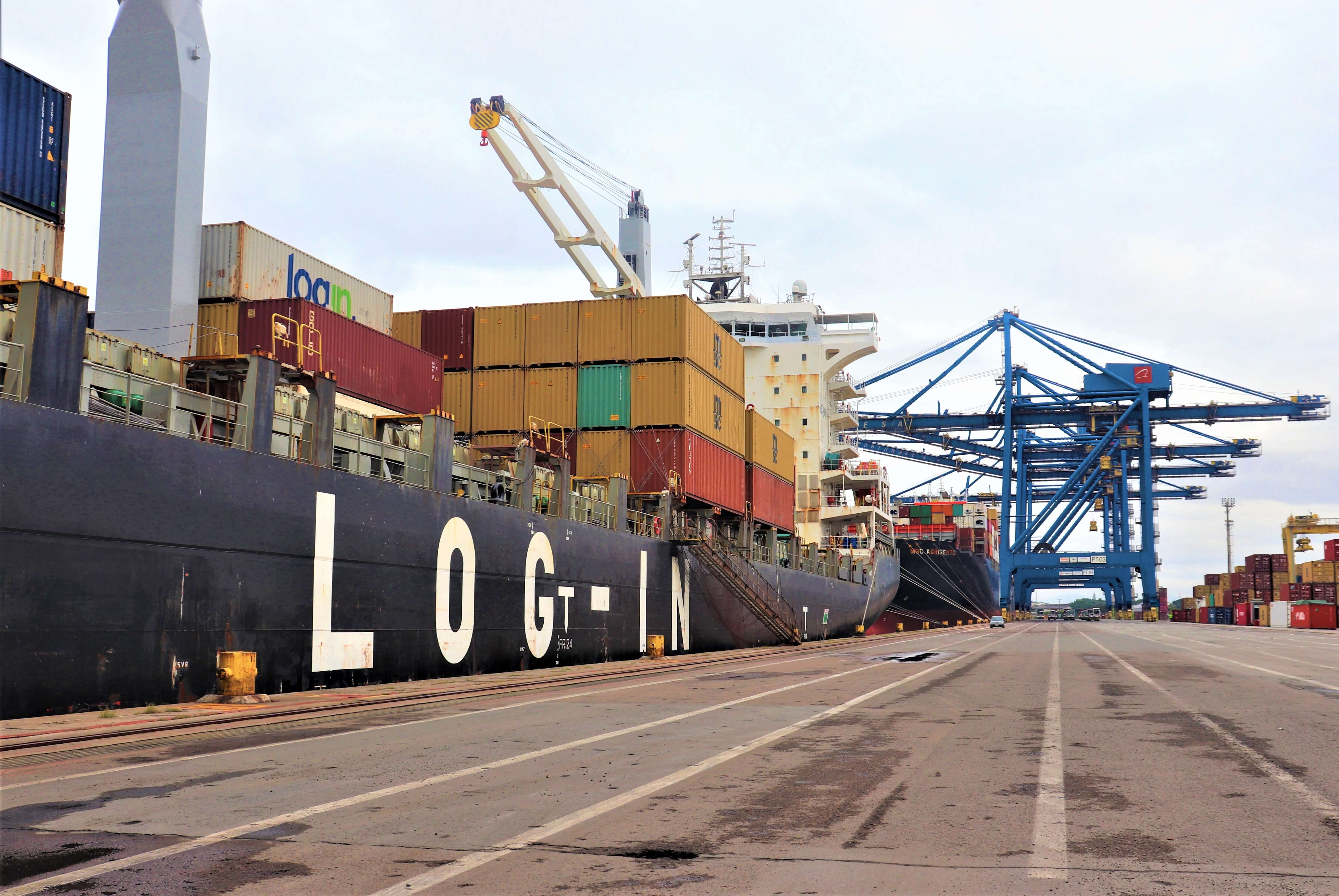 Portonave inicia serviço de cabotagem que atende todas as regiões do Brasil