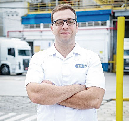 De estagiário a líder: veja a trajetória  de Luca Frondana na Nauterra