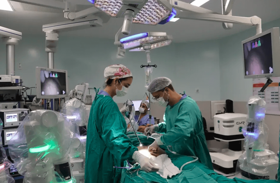 Núcleo de robótica da Unimed Litoral completa dois anos