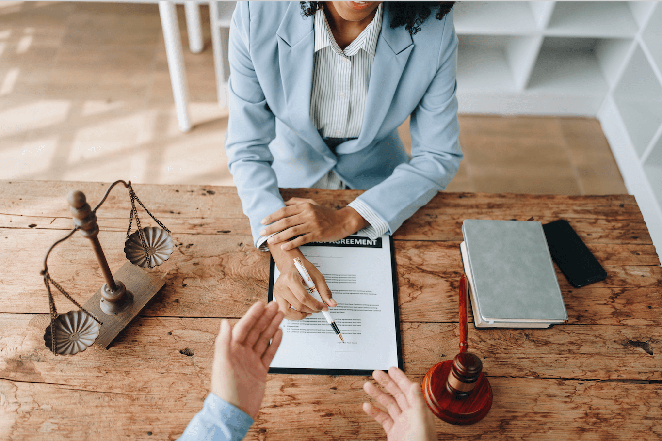 Uniavan oferece atendimento jurídico gratuito em Balneário e Itapema