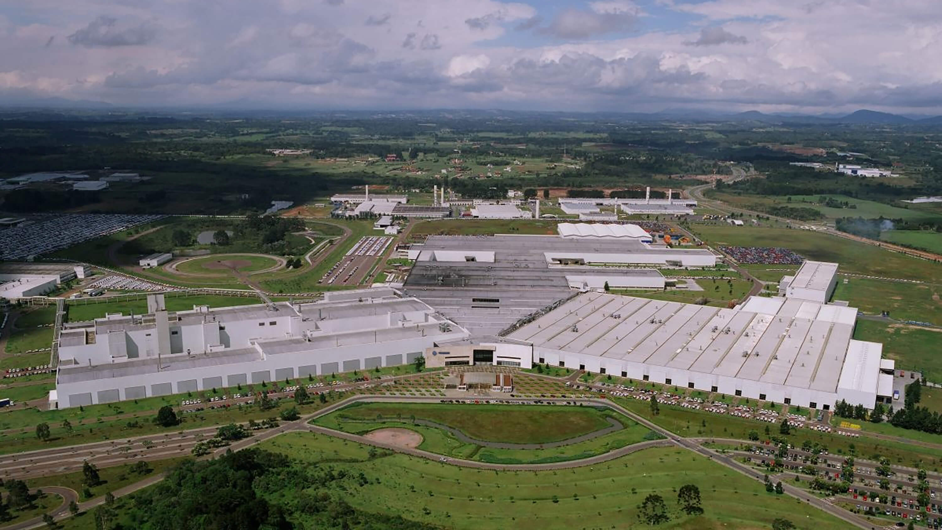 Volkswagen vai produzir o Virtus em São José dos Pinhais em 2025