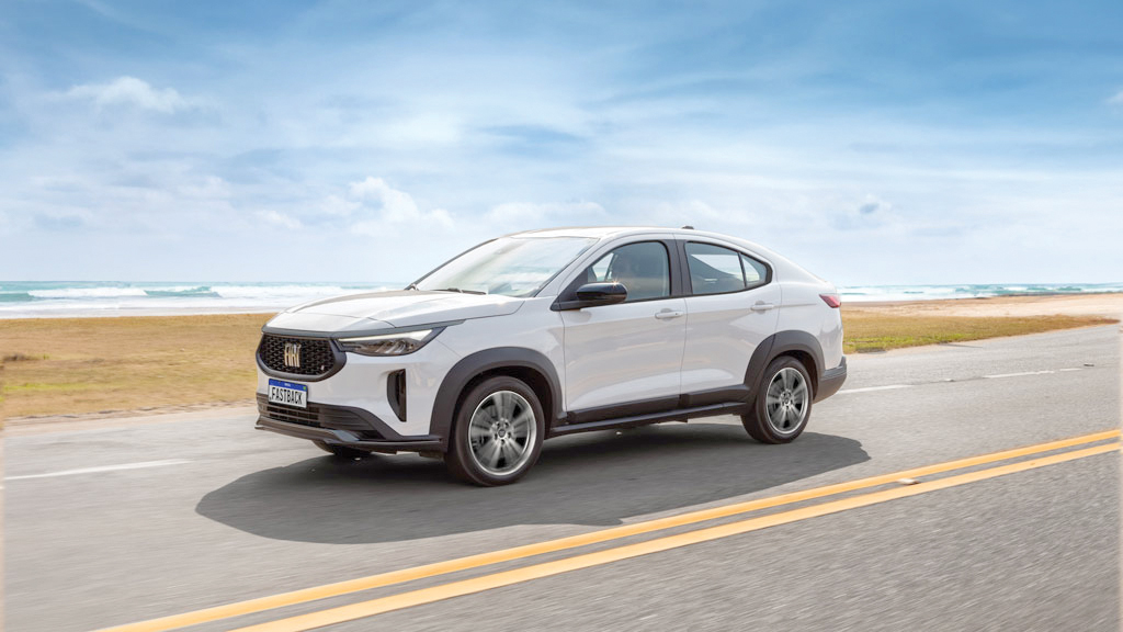 Fiat lança a nova versão de entrada do Fastback