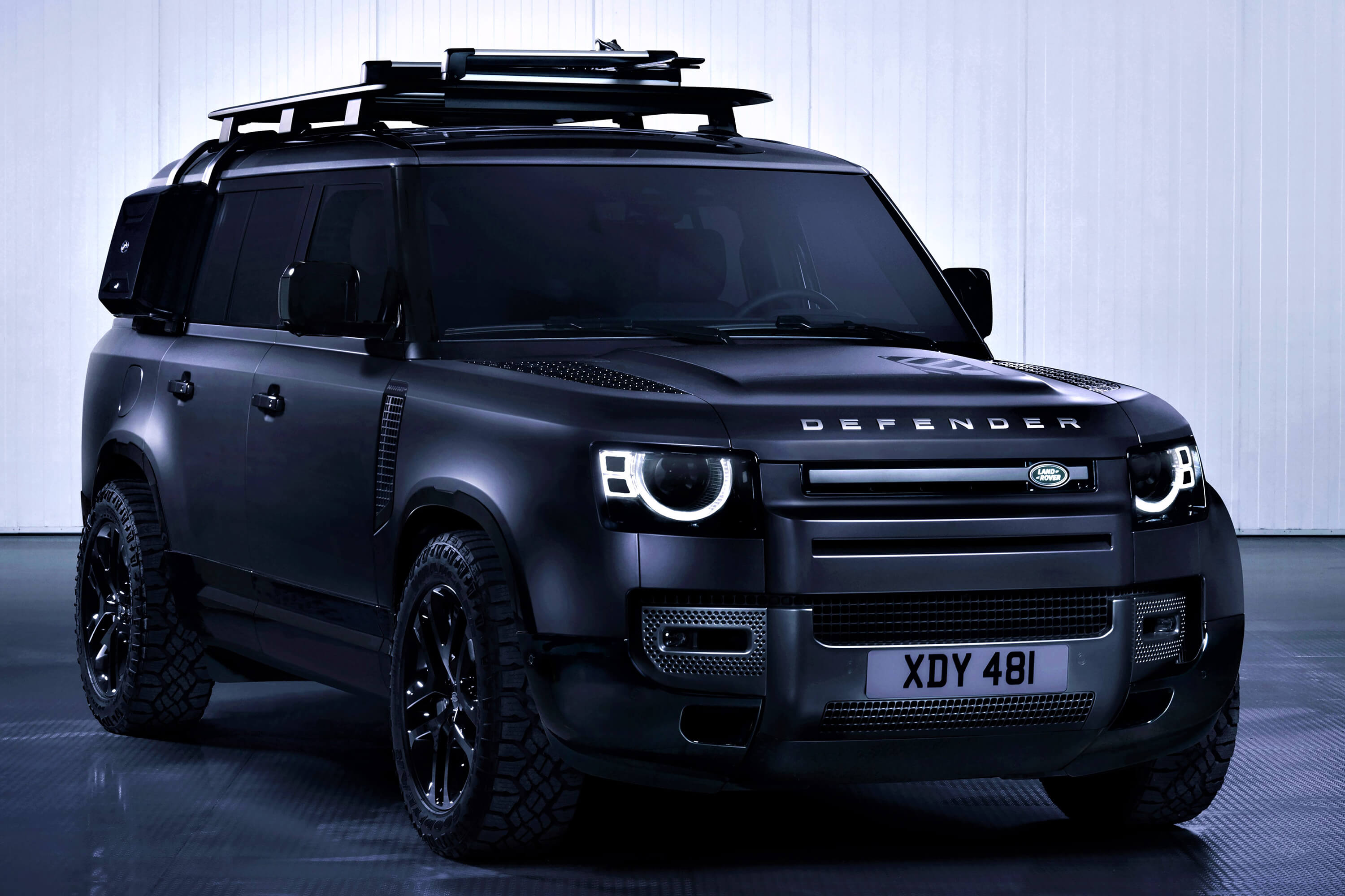 Land Rover lança Defender 130 Outbound 