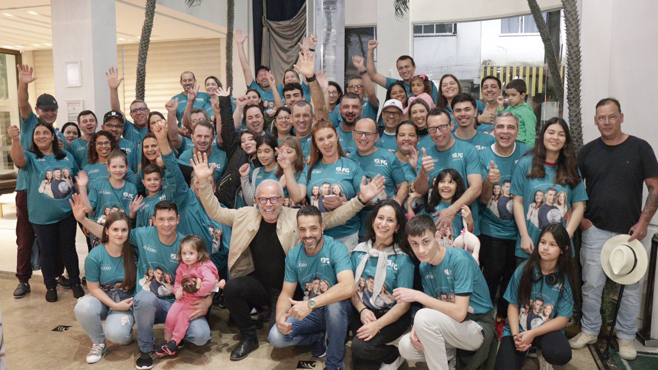 Funcionários da FG ganham  cruzeiros de presente