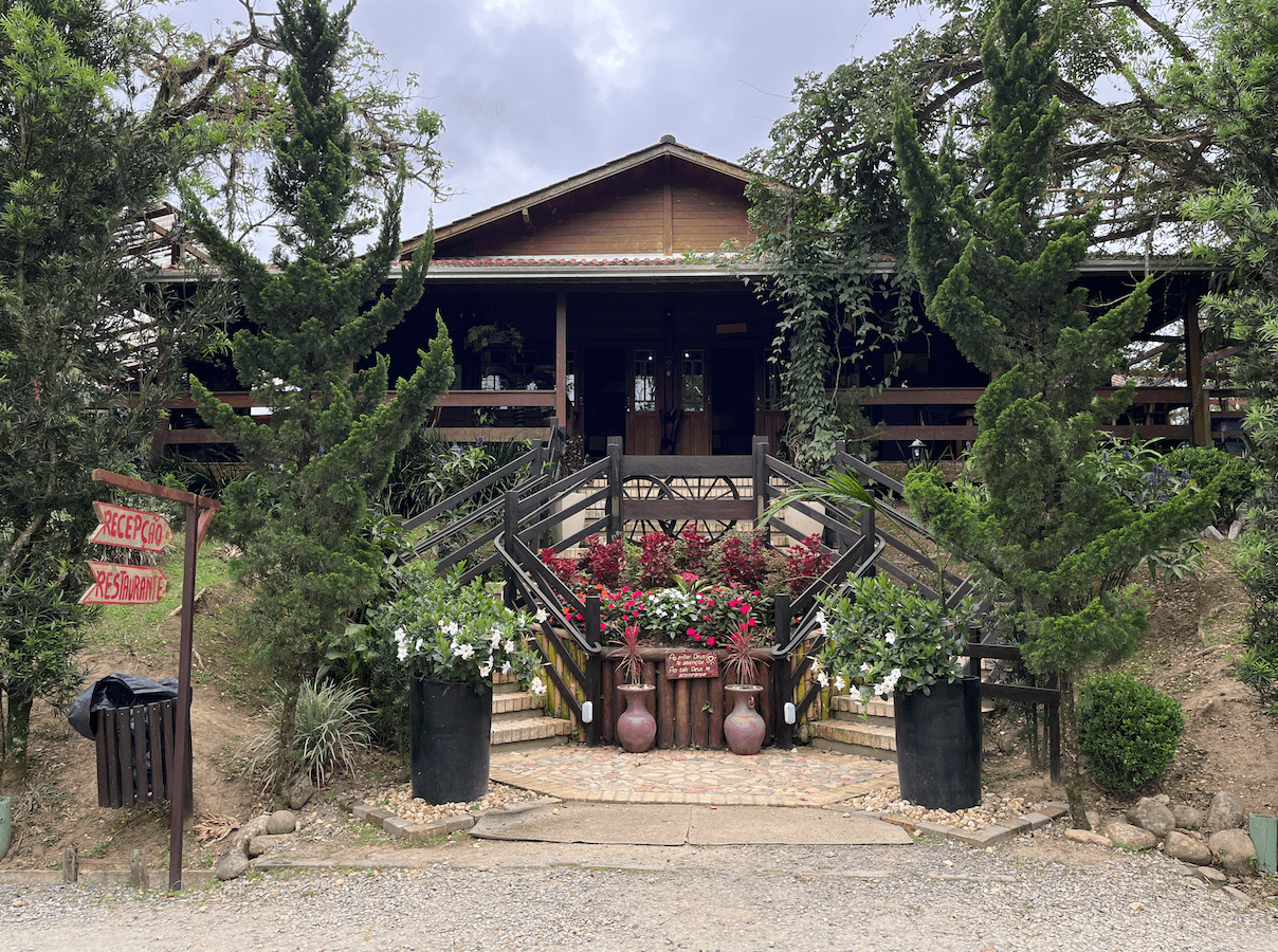 Pousada Fazenda dos Caetés oferece pacotes especiais pro Dia dos Namorados