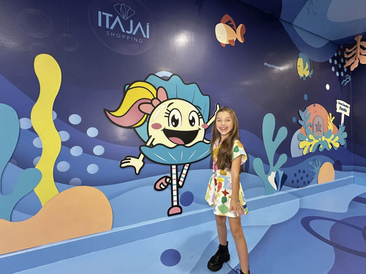 Mascote do Itajaí Shopping ganha espaço instagramável 