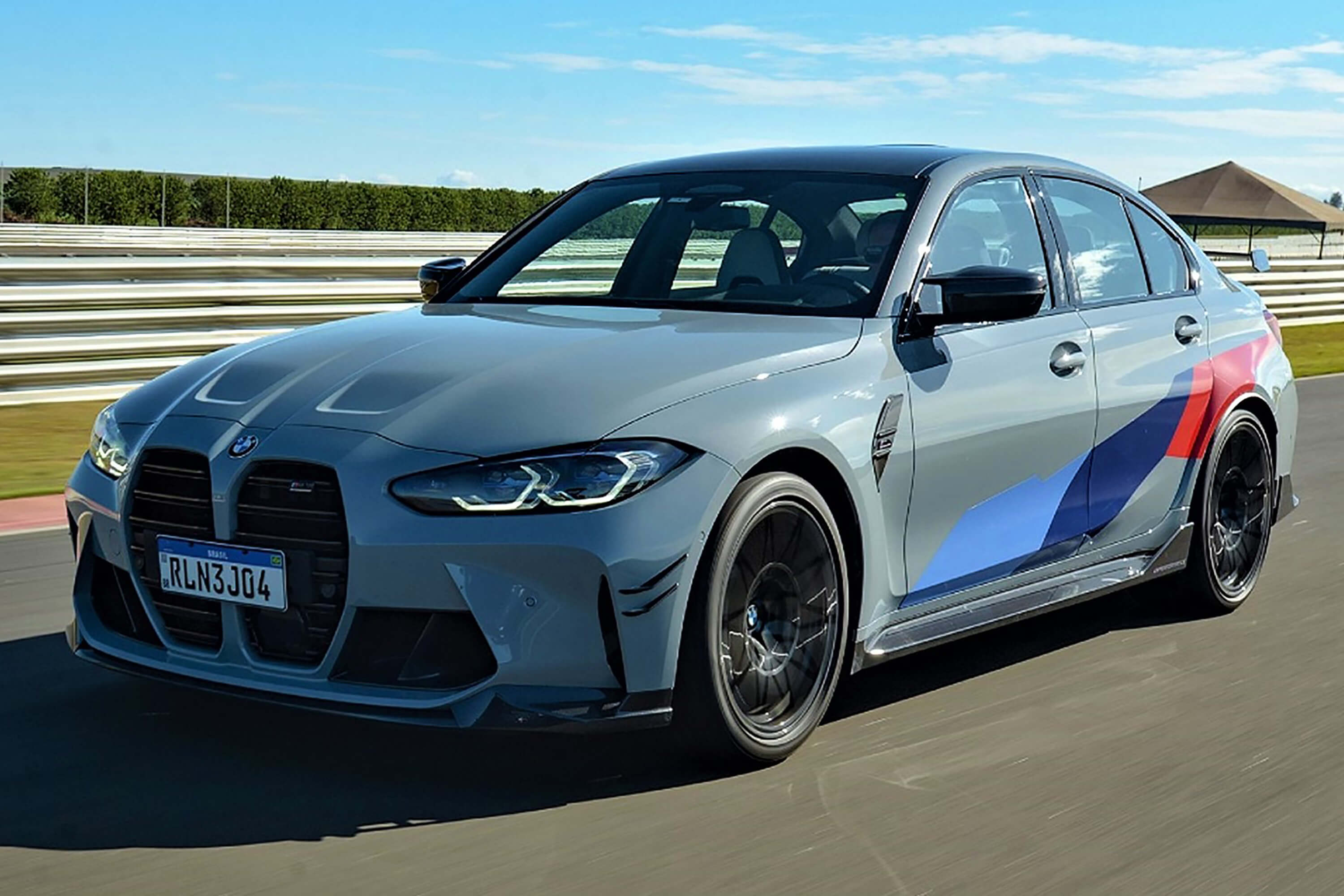 BMW oferece programa de treinamento em alta velocidade 