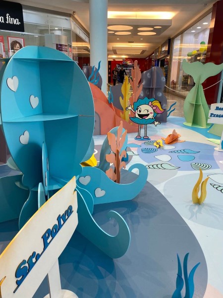 “Praça da Pérola” leva os encantos do fundo do mar ao público infantil do Itajaí Shopping