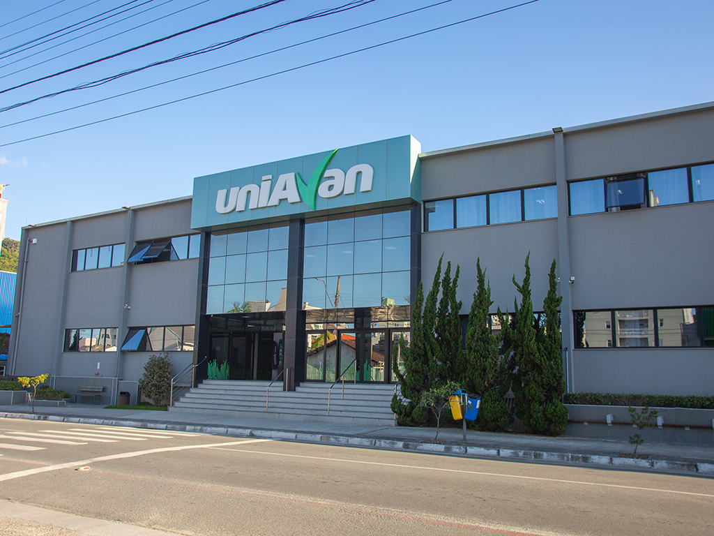 Graduação em gestão comercial tem mais de 50% de desconto nas mensalidades em junho