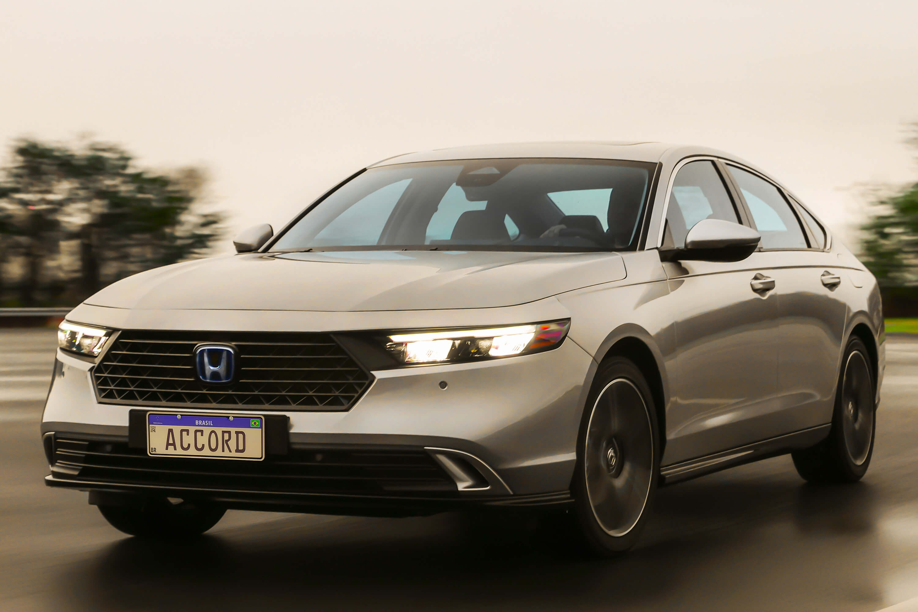 Honda Accord Advanced Hybrid chega ao Brasil por R$ 324.900