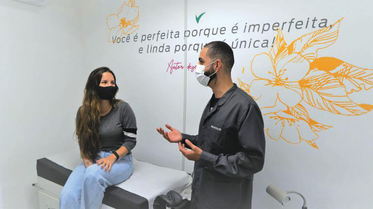 Uniavan oferece atendimento gratuito à comunidade em consultório de enfermagem