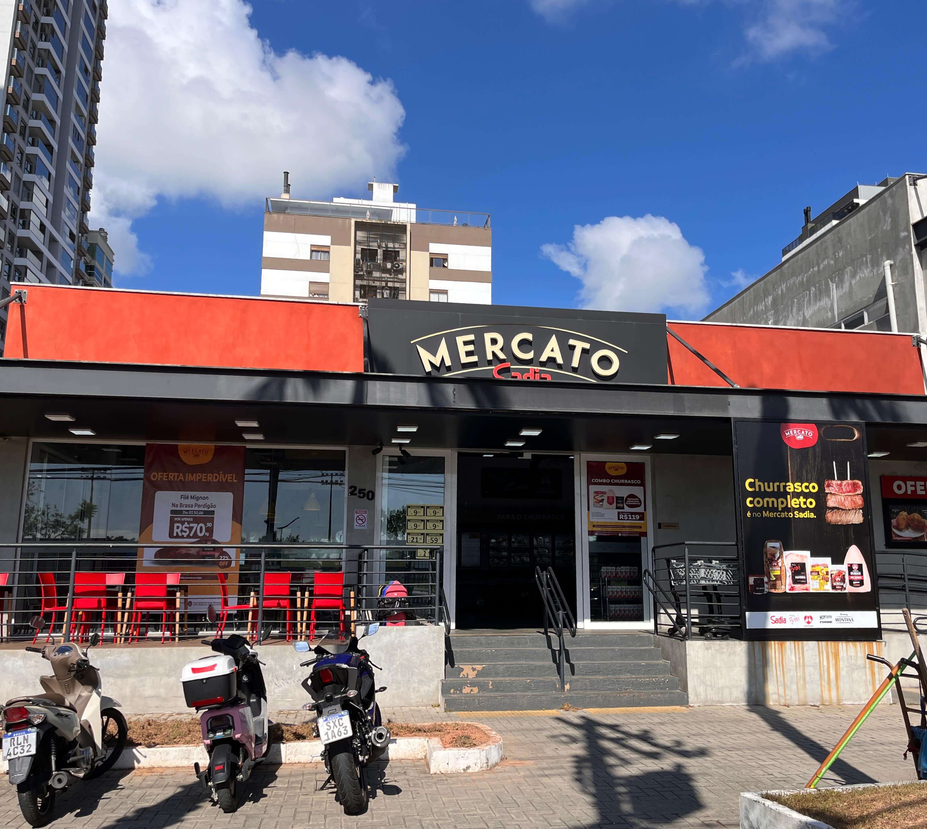 Mercato Sadia em Itajaí: ponto de compras, de café e bons momentos 