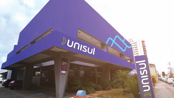 Unisul abre processo seletivo com oferta de bolsas de estudos