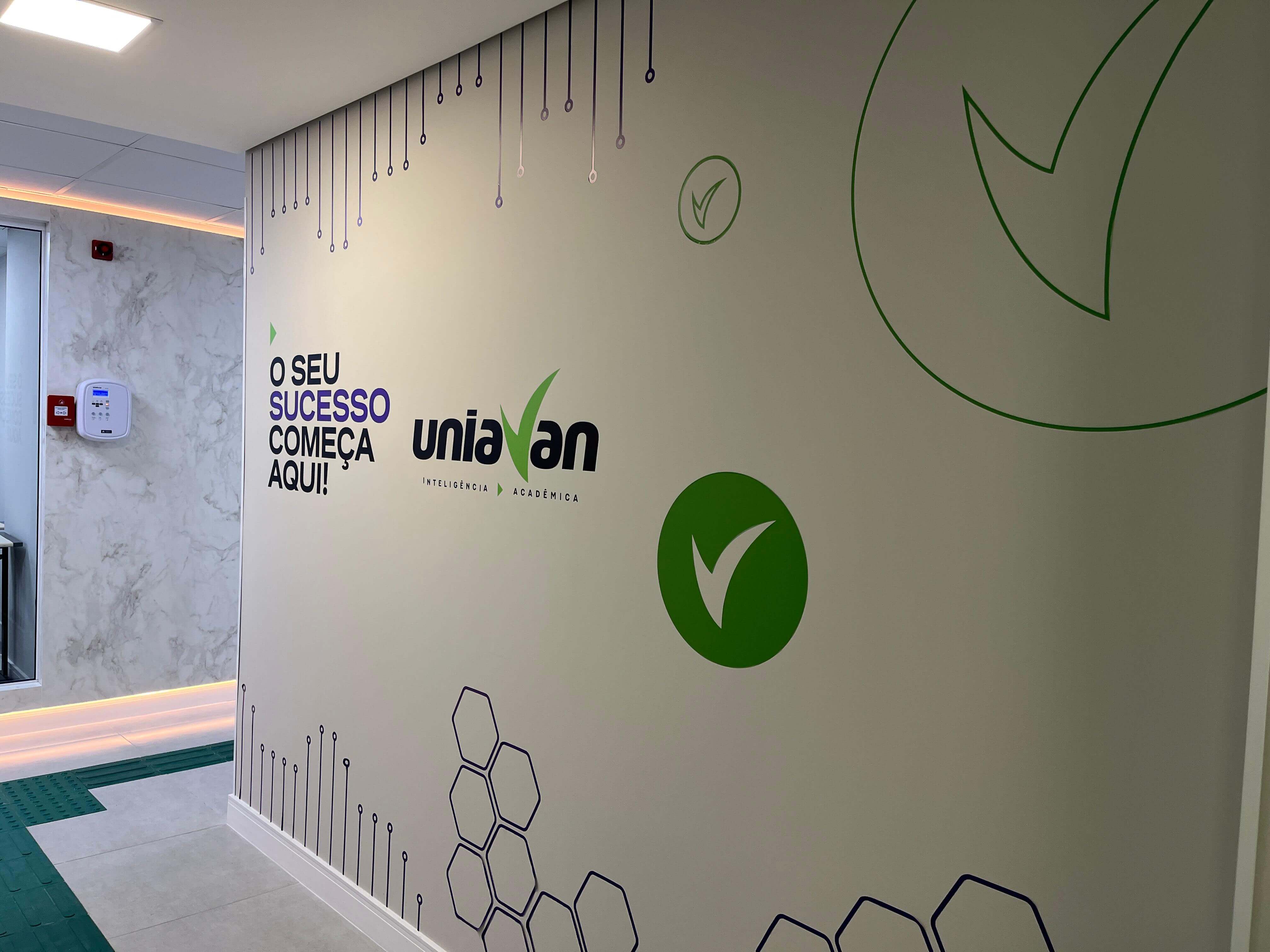 Uniavan inaugura novo campus em Itapema  