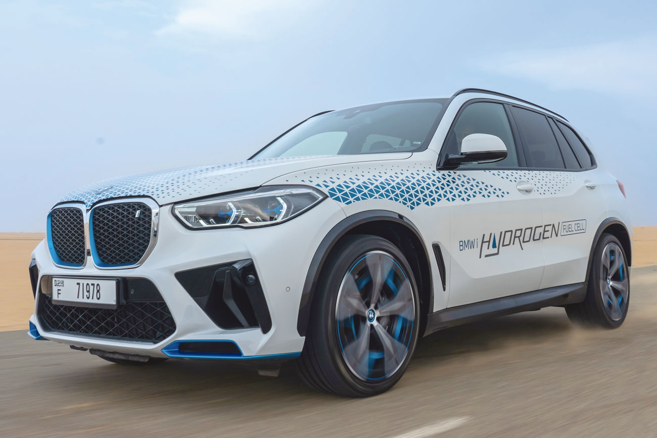 BMW revela prévia do novo elétrico movido a hidrogênio