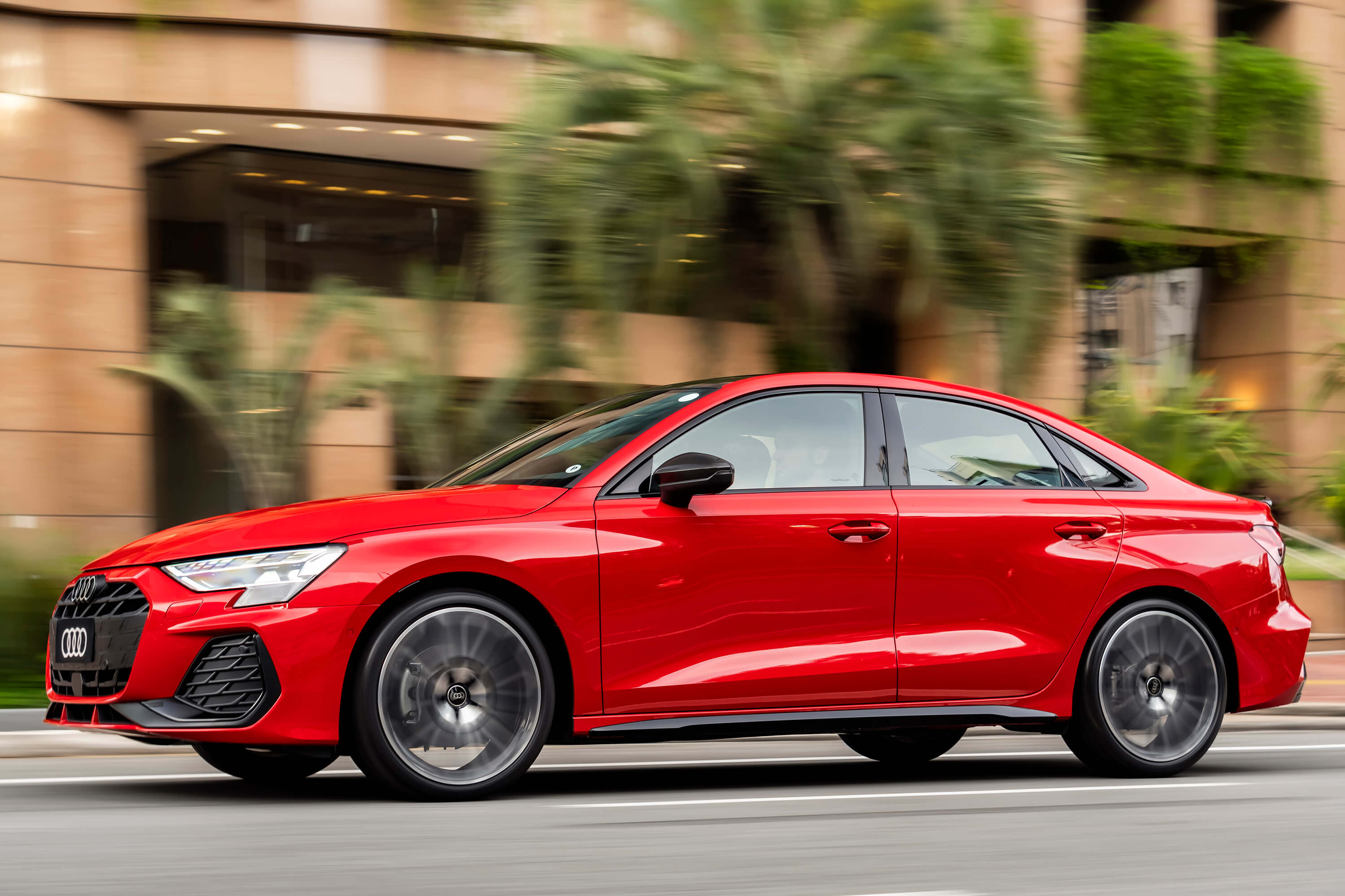 Novo Audi A3 sedã 2025 chega com mais estilo e tecnologia