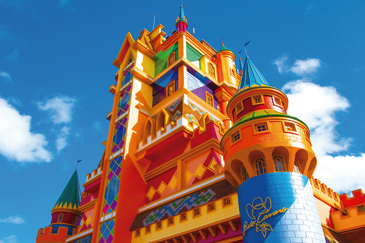 Pais entram de graça no Beto Carrero até o fim de agosto 