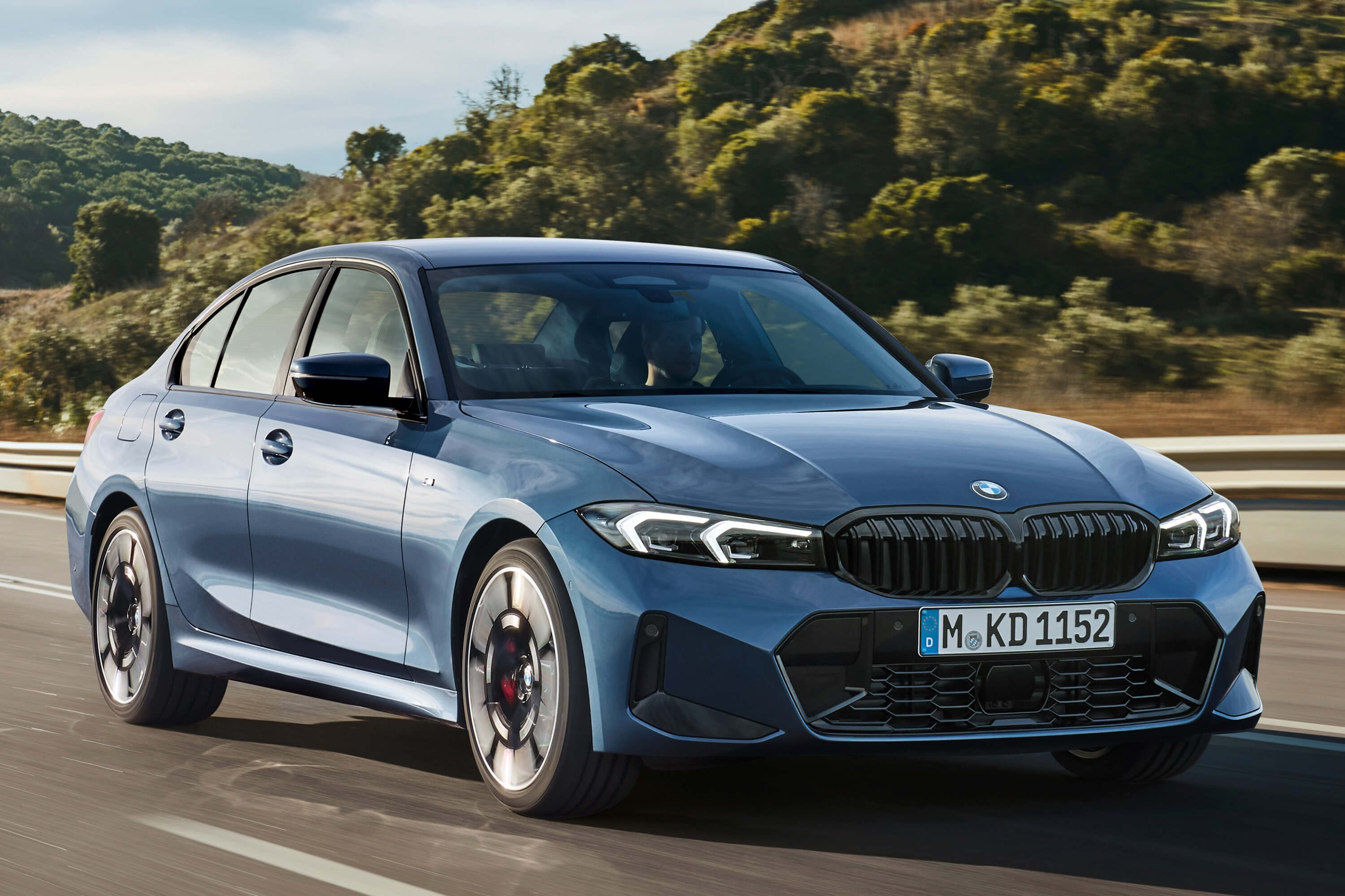 BMW Série 3 ganha atualização em 2024