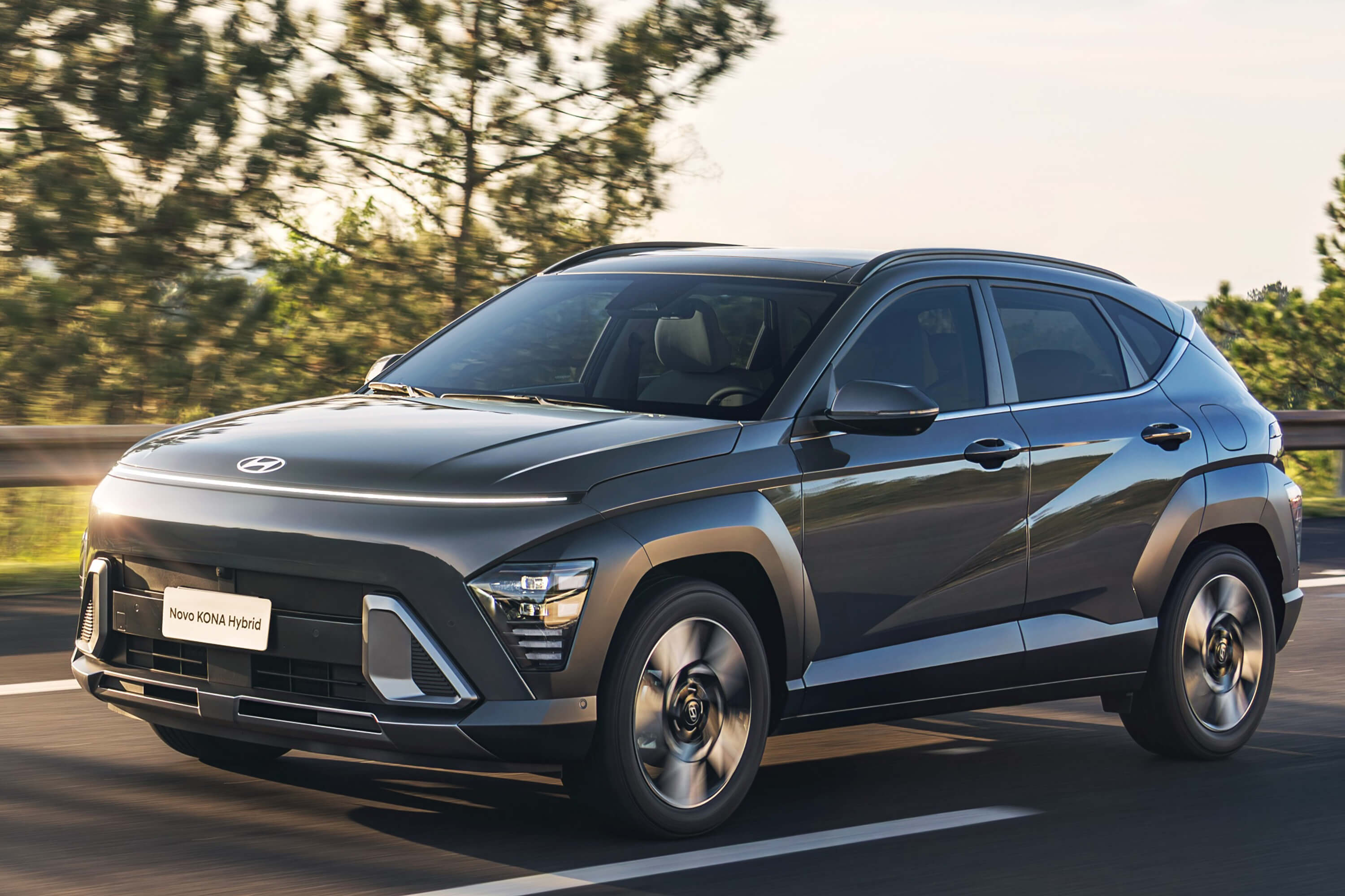 Hyundai Kona Hybrid estreia no Brasil com visual repaginado 