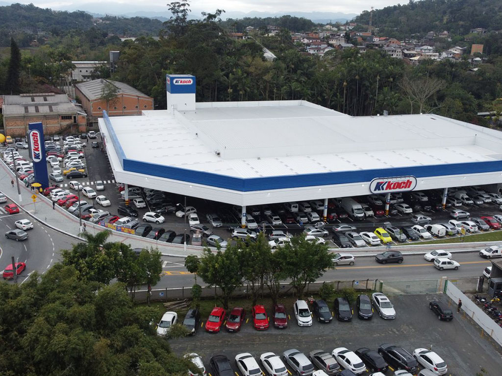 Grupo Koch celebra Dia do Cliente com promoções especiais em todas as lojas 