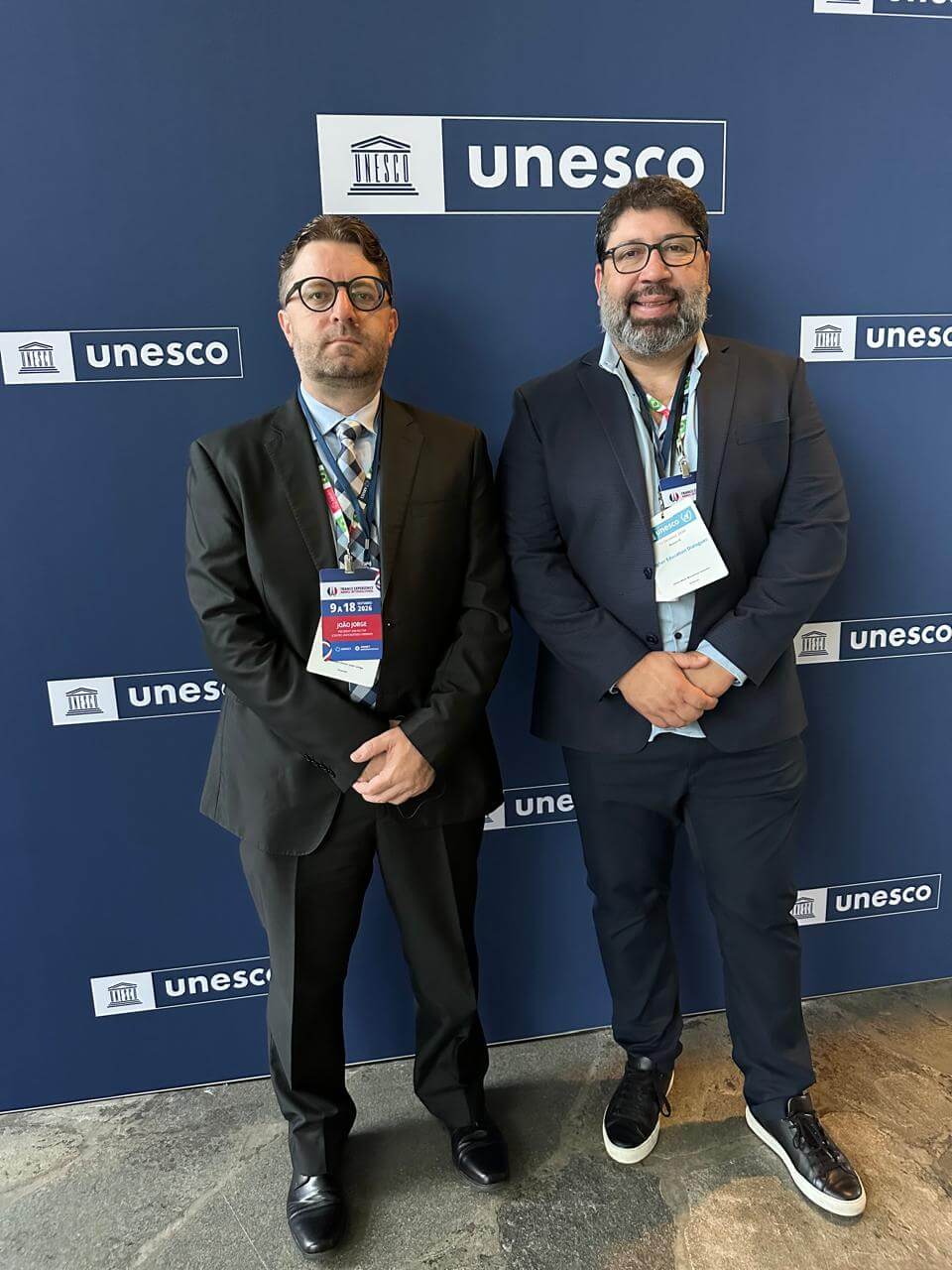 Inteligência artificial na sala de aula? Uniavan vai a Paris discutir o futuro da educação