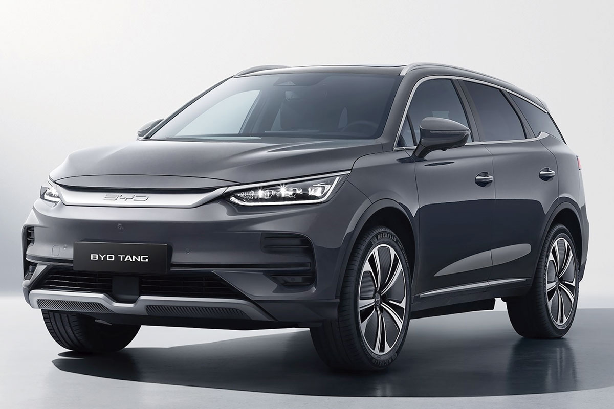 BYD apresenta Seal  U DM-i na Europa 