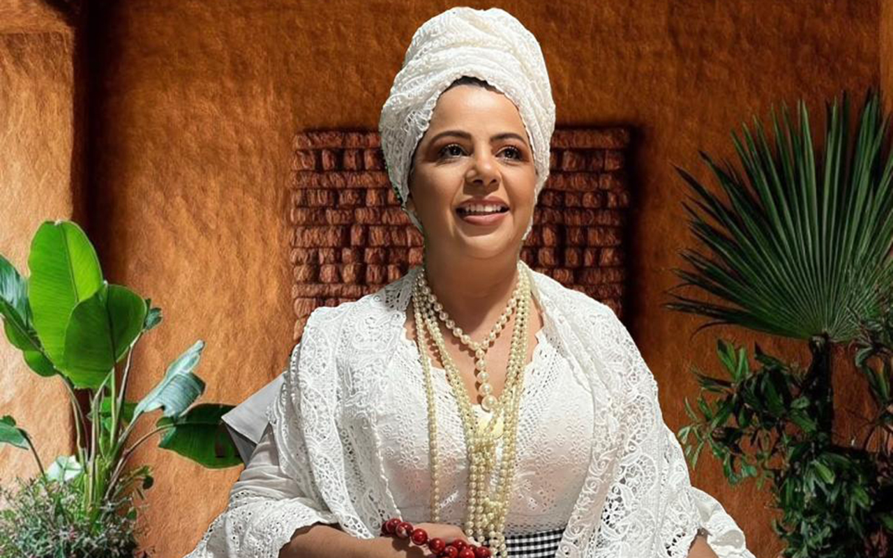Vó Bahiana traz 37 anos de espiritualidade e tradição da Bahia para Balneário Camboriú