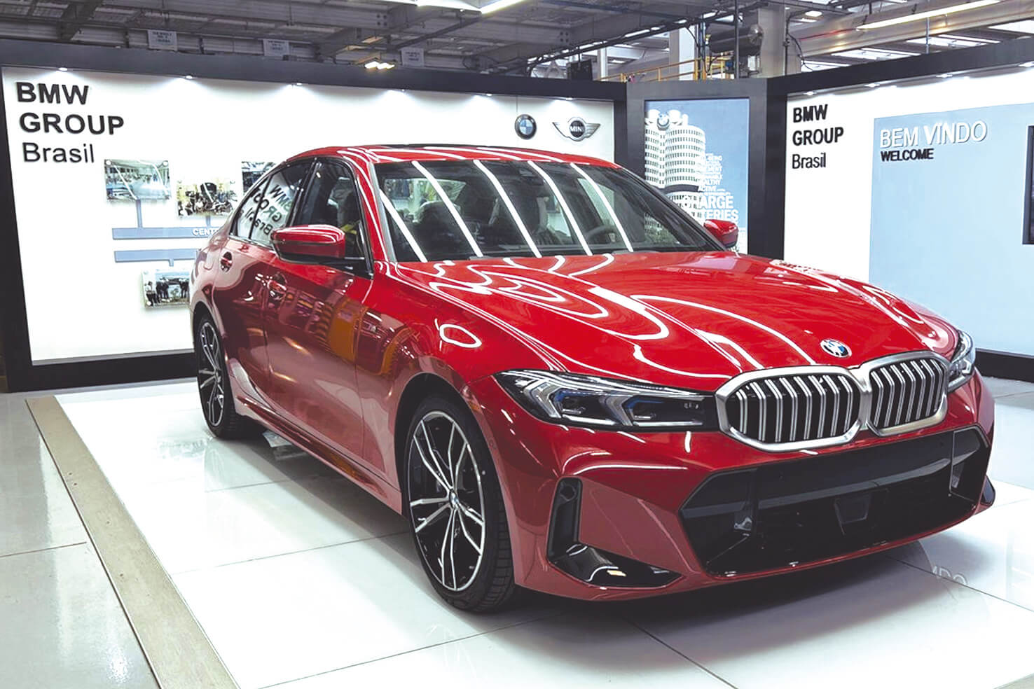BMW Série 3 chega na linha 2024 com nova opção de cor