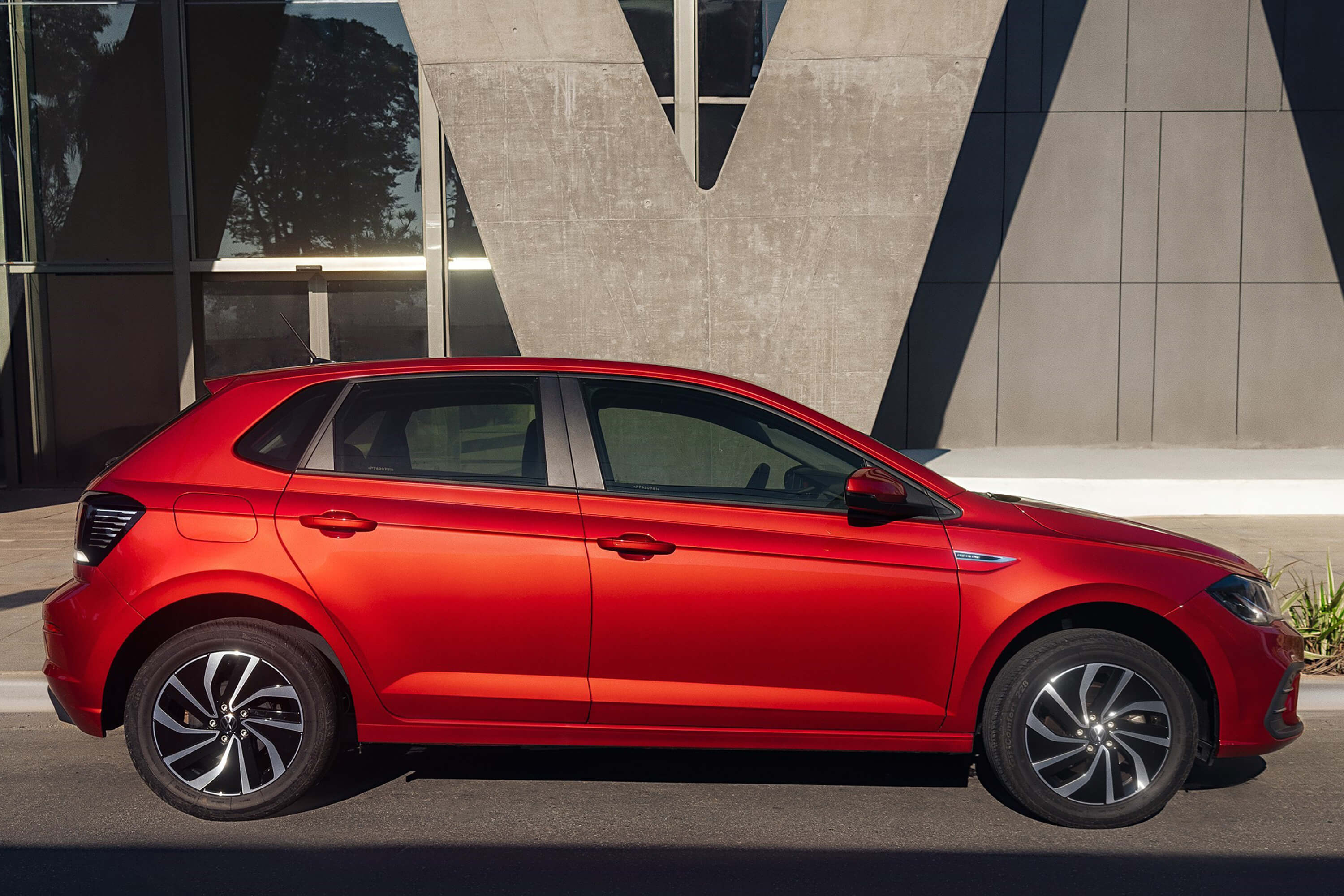 VW Polo lidera vendas  de agosto no Brasil