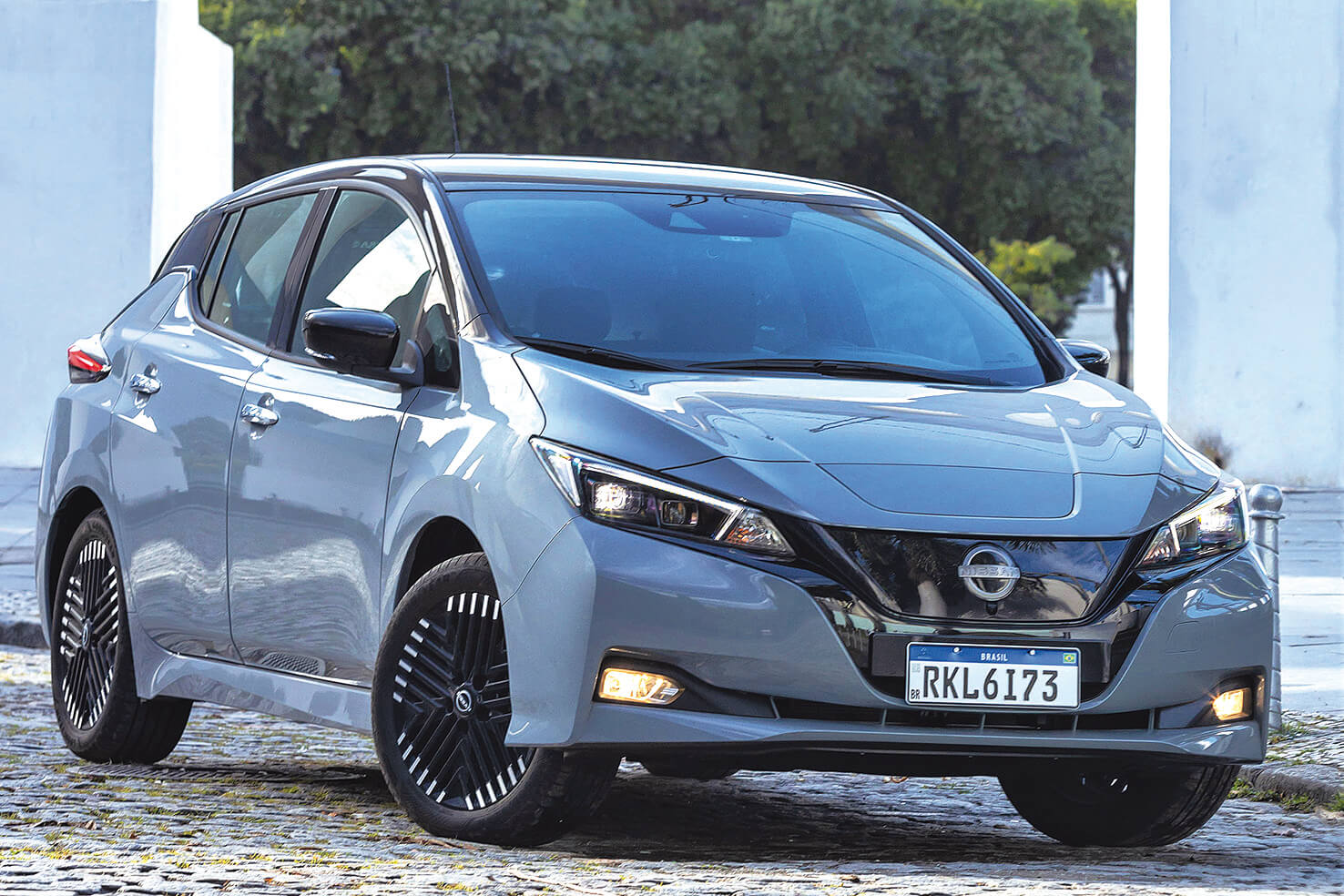 Nissan soma 1 milhão de elétricos vendidos no mundo