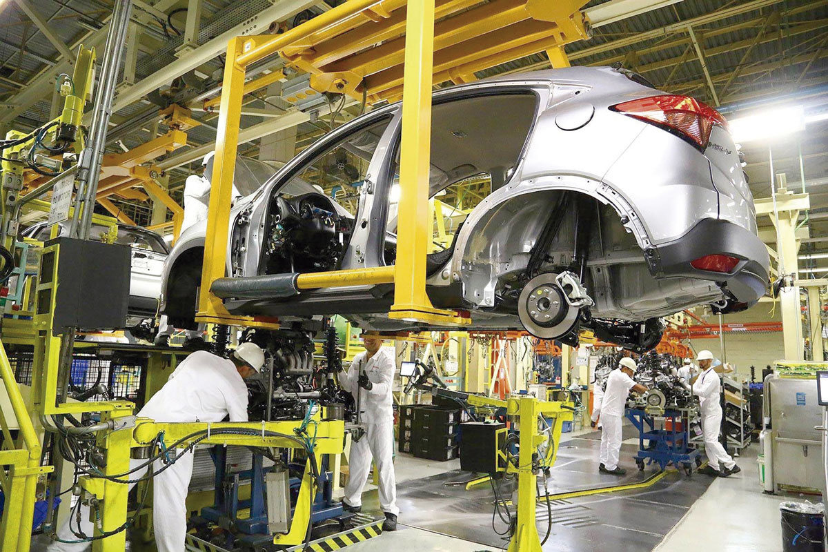 Produção de veículos em fevereiro registra alta de 24,3% 