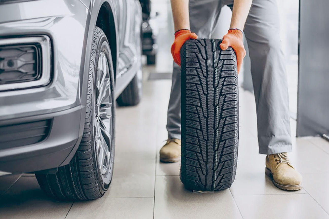 DE OLHO NA BORRACHA:  o cuidado com os pneus 