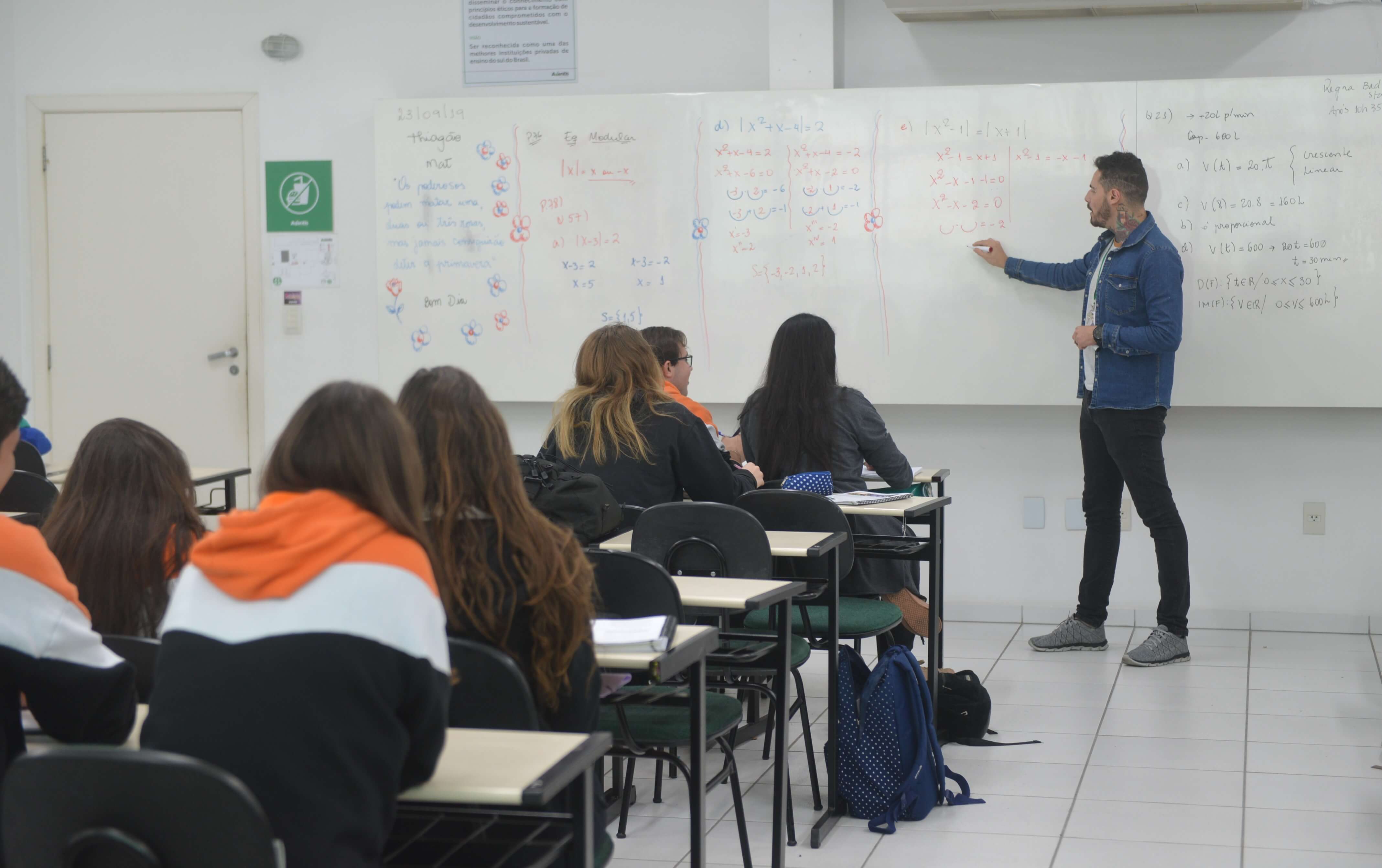 Colégio Avantis oferece aulão gratuito para o Enem