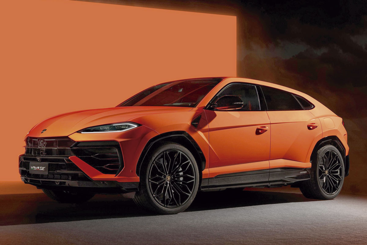 Lamborghini apresenta  novo superesportivo híbrido 