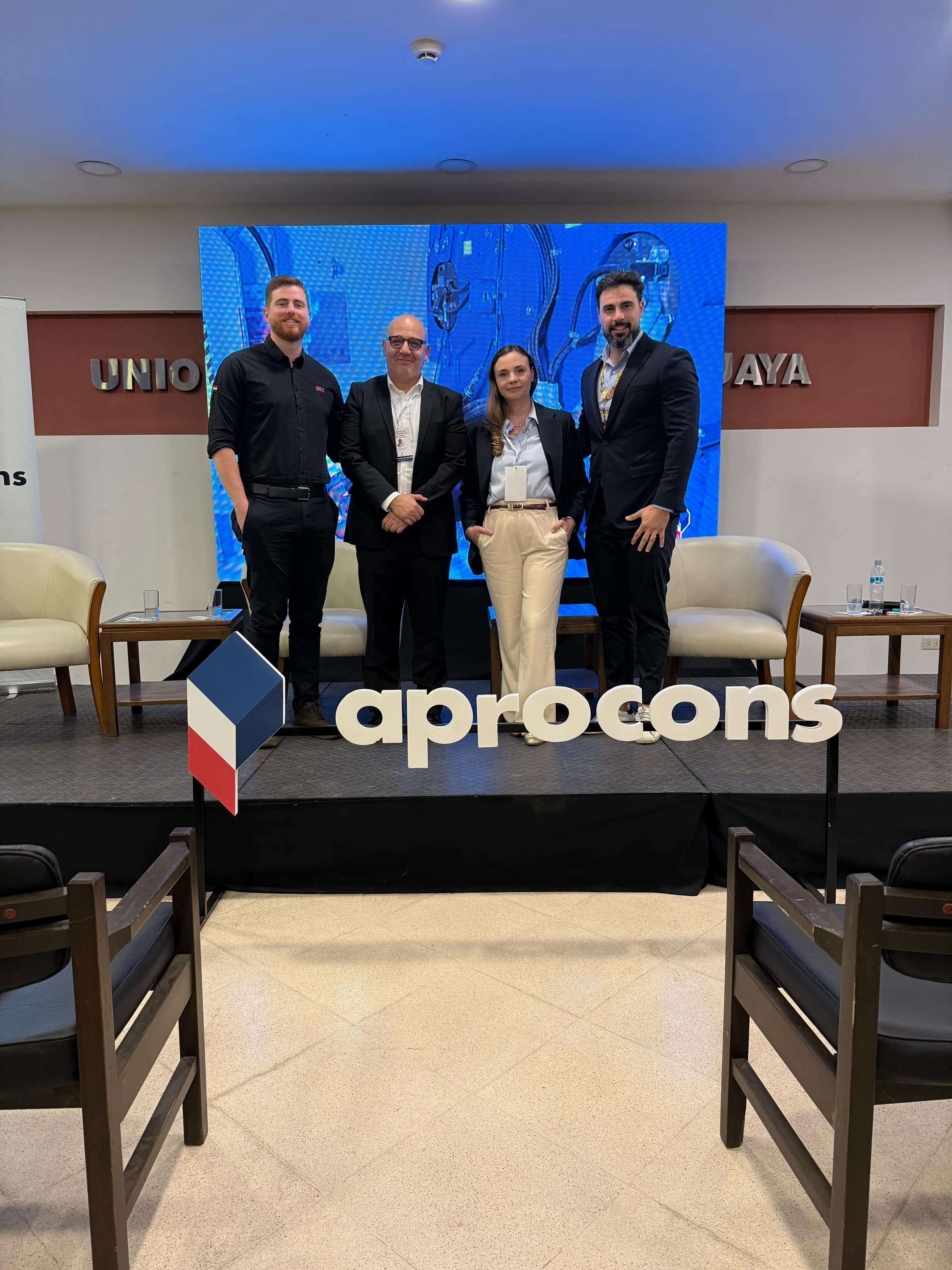 Engenheiros do Senna Tower compartilham expertise com Paraguai