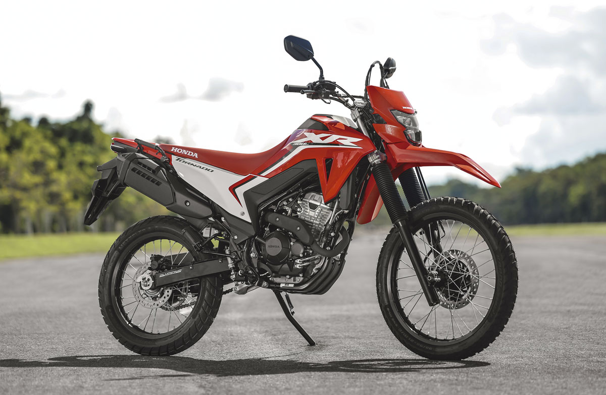 Vocação off road: Honda XR 300L Tornado 2025 chega este mês na Toni Center 