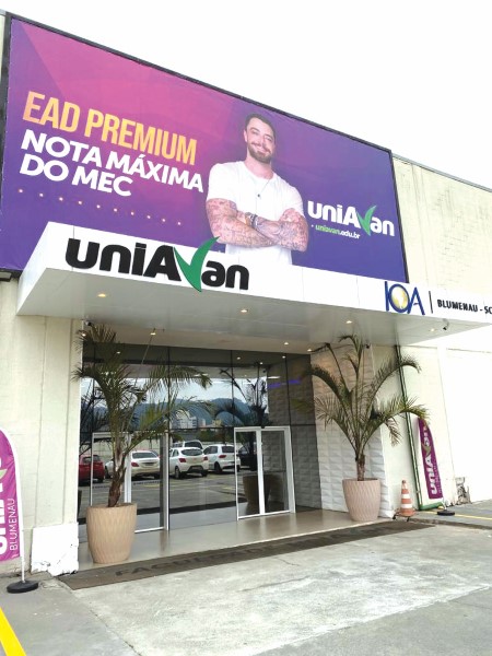 UniAvan credencia campus com nota máxima do MEC