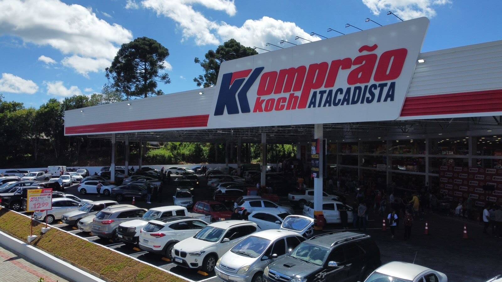 Grupo Koch abre 240 vagas para novas lojas na região