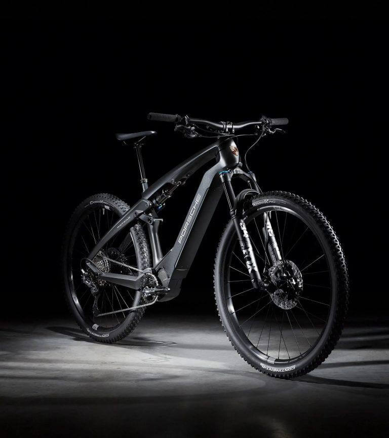 Porsche lança e-bikes no Brasil por até R$ 138 mil