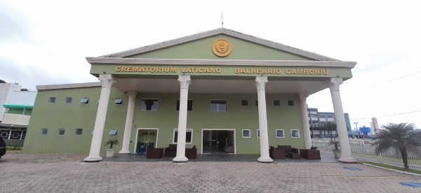 Vaticano oferece cromoterapia nas despedidas 