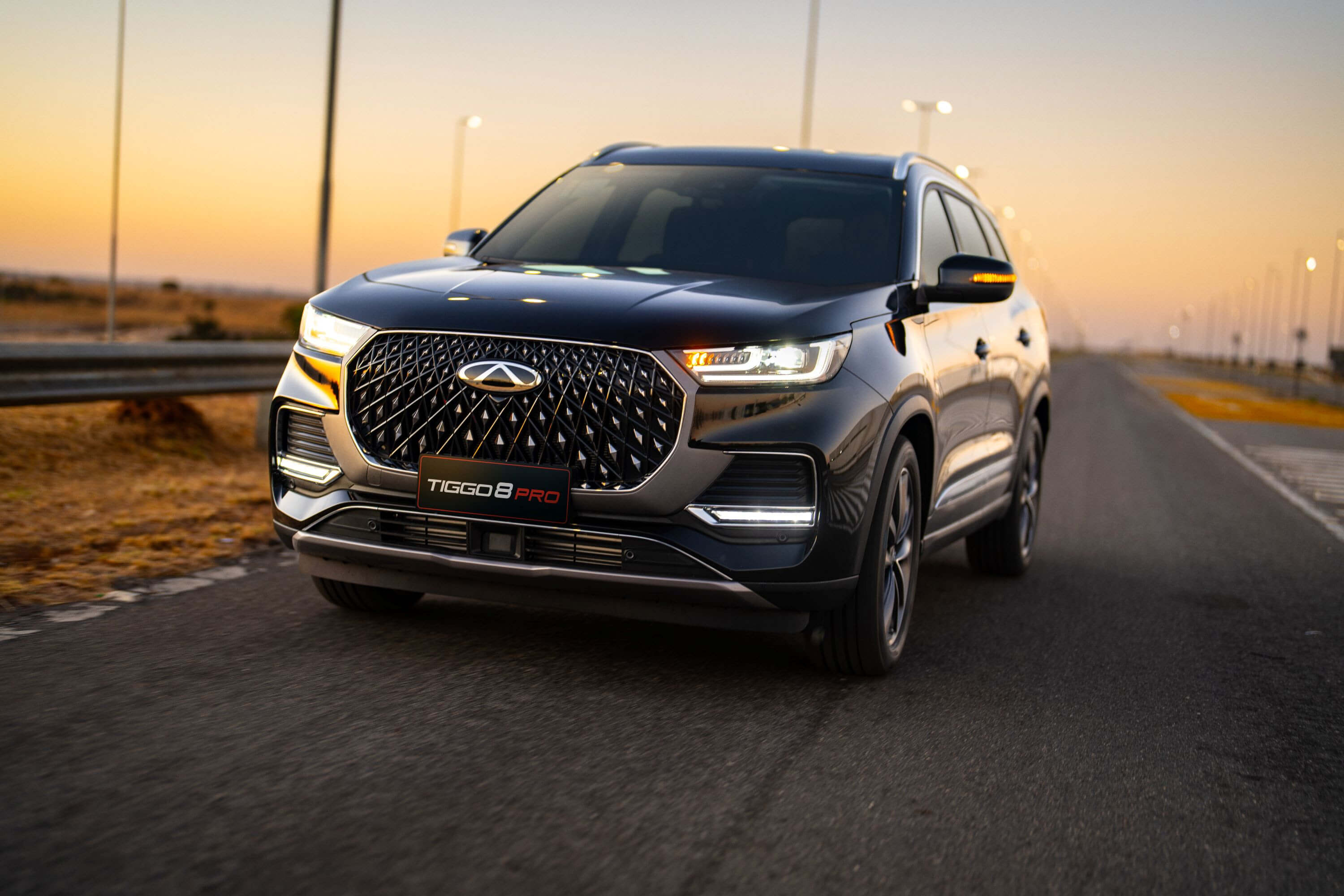 Tiggo 8 lidera vendas entre SUVs grandes no Brasil