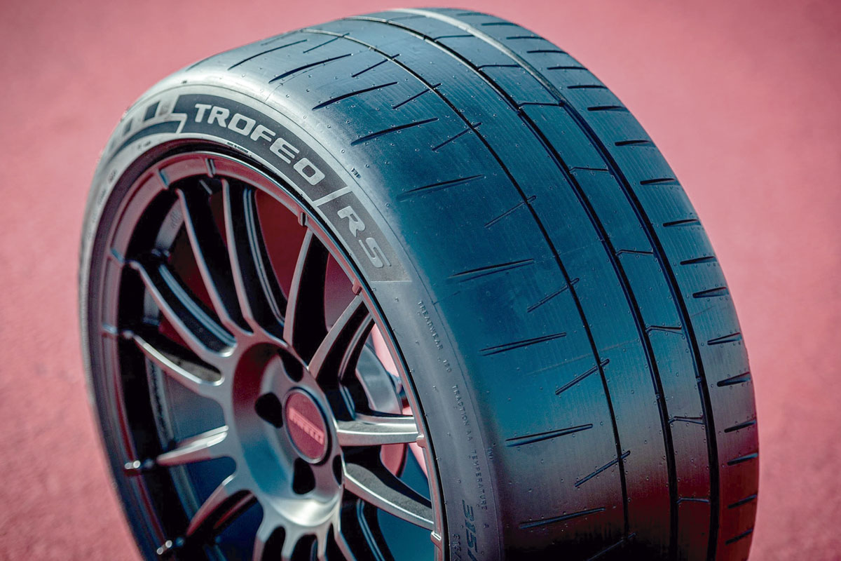 Pirelli lança pneu de “Fórmula 1” no Brasil