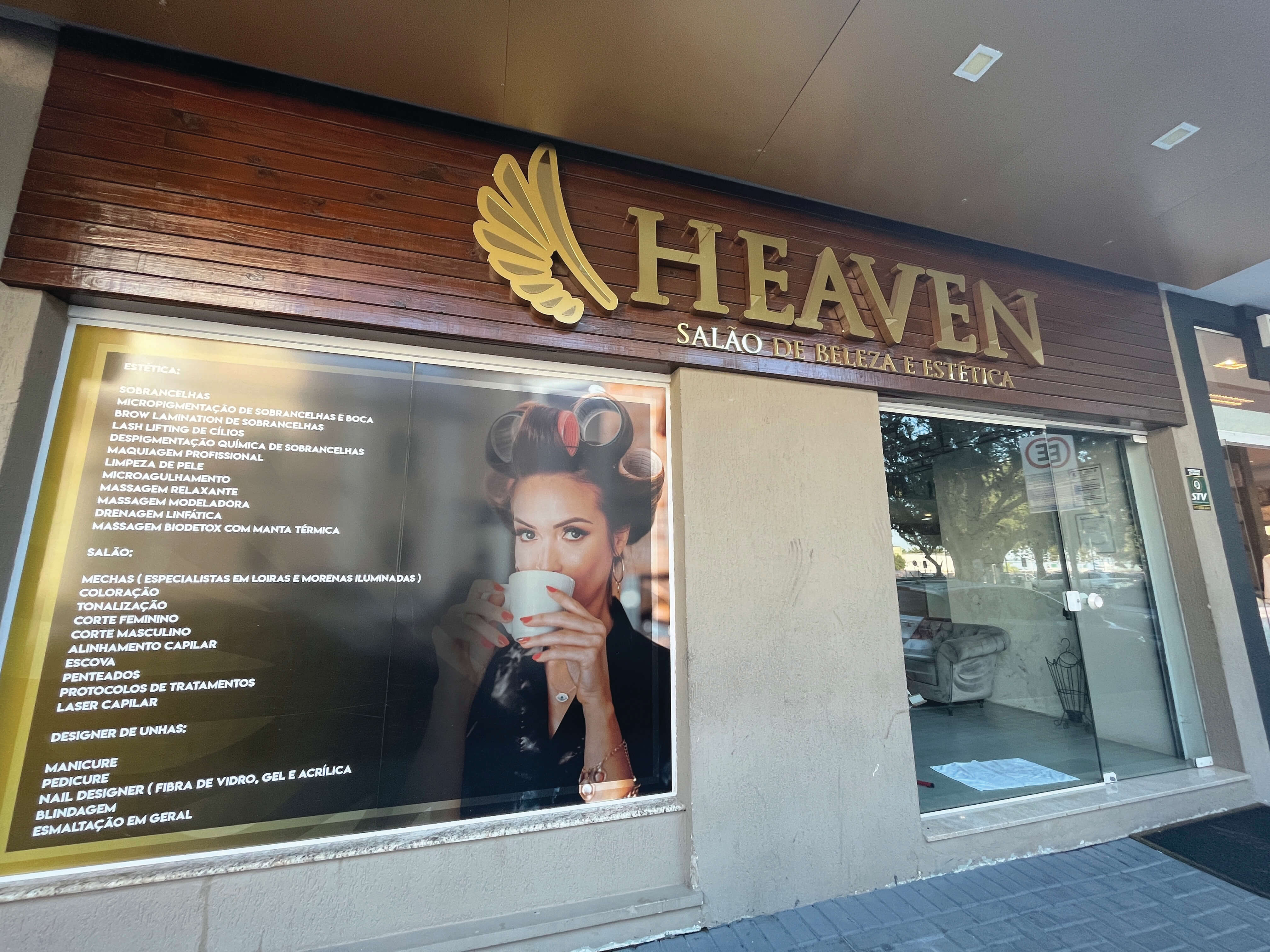 Heaven sugere alinhamento capilar com ozonioterapia para fios protegidos