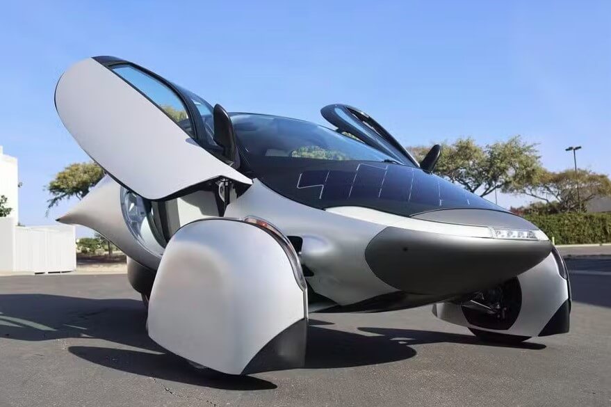 Carro movido a energia solar começa a ser vendido em 2025